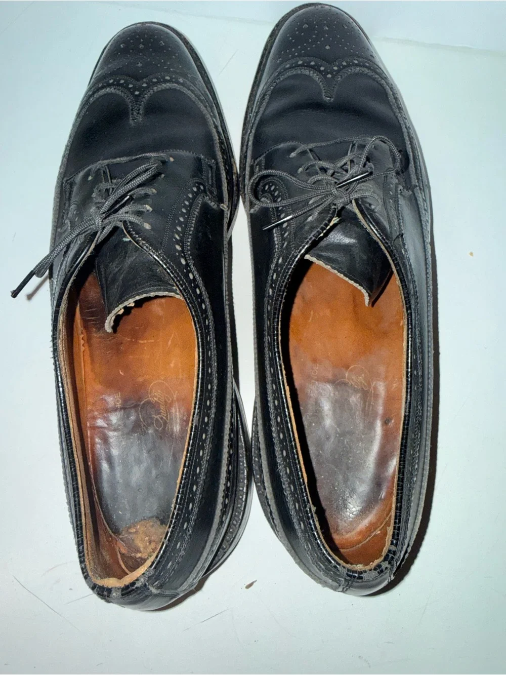 VTG 1967 Florsheim Imperial  Black Long Wing Wingtips 12 B Cat’s Paw Heels .